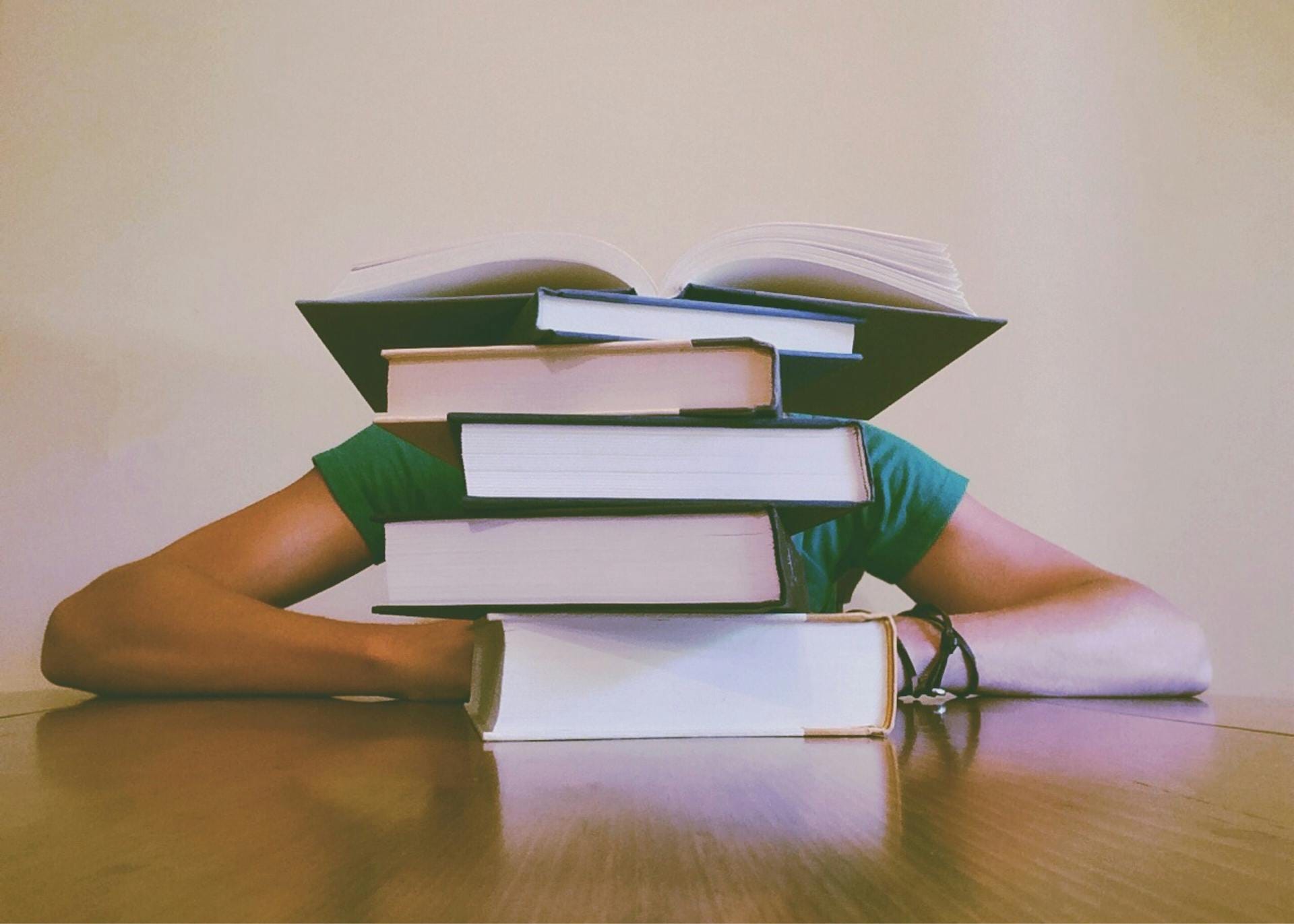 How to Stop Procrastinating When Studying, Even When You’re Not Motivated